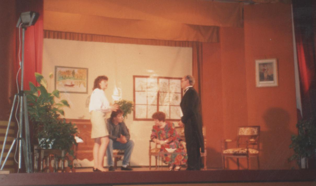 Théâtre 1992 Lorsque que l'enfant parait